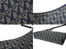 Load image into Gallery viewer, Christian Dior クリスチャンディオール サドルポーチ アクセサリーポーチ トロッター柄 ネイビー 2002年製 美品 中古 4b003918