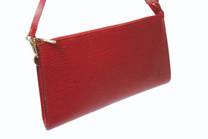 LOUIS VUITTON ルイヴィトン ポシェット アクセソワール アクセサリーポーチ M52947 エピ レザー レッド ゴールド金具 美品 中古 4b003926