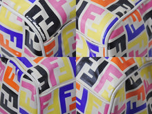 Load image into Gallery viewer, FENDI フェンディ ハンドバッグ 8BL098 PVC レザー マルチカラー ホワイト ズッカ柄 総柄 シルバー金具 美品 中古 4b003938