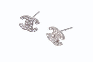 極美品 CHANEL シャネル ピアス ココマーク 両耳 アクセサリー A14V刻印 1.3g メタル ラインストーン シルバー 中古 4b003946