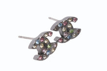 画像をギャラリービューアに読み込む, 極美品 CHANEL シャネル ピアス ココマーク ラインストーン 両耳 06A刻印 2.4g メタルブラック マルチカラー 中古 4b003985