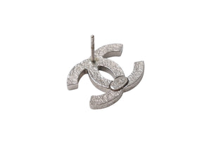 極美品 CHANEL シャネル ピアス ココマーク 両耳 12C刻印 メタル 4.0g ホワイト シルバーグリッダー 中古 4b003959