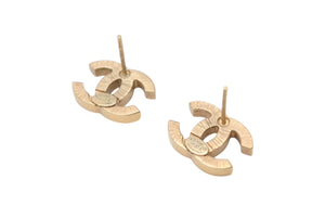 極美品 CHANEL シャネル ピアス 両耳 ココマーク アクセサリー ラインストーン 06A刻印 GP 3.6g ゴールド 中古 4b003961