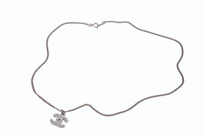極美品 CHANEL シャネル ココマーク ネックレス ラインストーン アクセサリー 06V刻印 メタル シルバー 4g 中古 4b003942