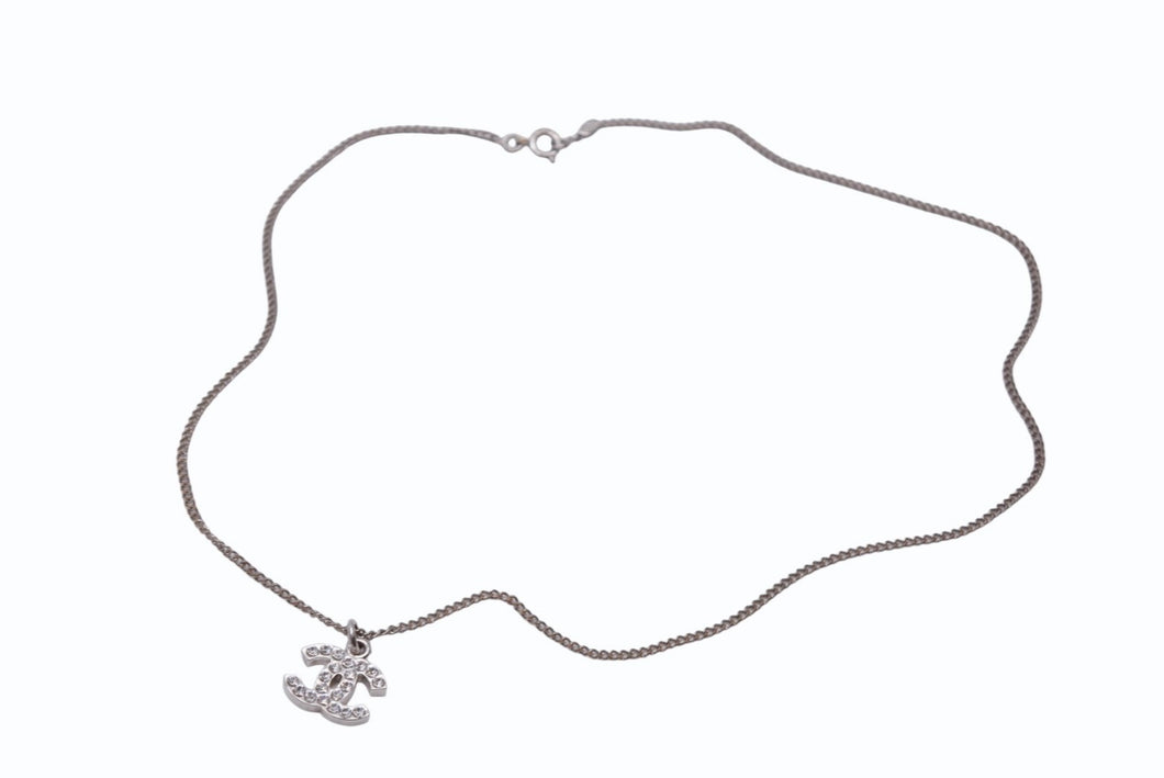 極美品 CHANEL シャネル ココマーク ネックレス ラインストーン アクセサリー 06V刻印 メタル シルバー 4g 中古 4b003942