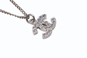 極美品 CHANEL シャネル ココマーク ネックレス ラインストーン アクセサリー 06V刻印 メタル シルバー 4g 中古 4b003942