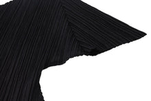 Load image into Gallery viewer, PLEATS PLEASE プリーツプリーズ イッセイミヤケ プリーツ 半袖カットソー PP71-JK716 ポリエステル ブラック サイズ 5 美品 中古 4b004025