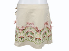 Load image into Gallery viewer, Christian Dior クリスチャンディオール スカート 花柄 2A12033120 サイズ8 ガリアーノ期 刺繍 ベージュ 中古 4b004027