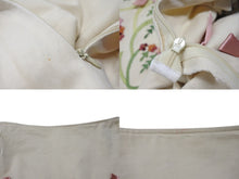 Load image into Gallery viewer, Christian Dior クリスチャンディオール スカート 花柄 2A12033120 サイズ8 ガリアーノ期 刺繍 ベージュ 中古 4b004027