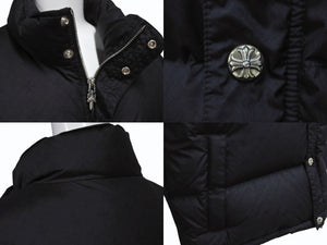 未使用 CHROME HEARTS クロムハーツ STIFF V2 FBRC ダウンジャケット サイズL CHプラスシルバー925 ブラック 総柄 中古 4b004050 