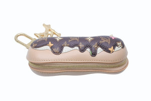 新品未使用 LOUIS VUITTON ルイヴィトン ポーチ LV エクレア ミニポーチ チャーム M01944 モノグラムクラギー Tyler, the Creator 中古 4b004056