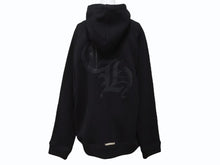 Load image into Gallery viewer, 新品同様 CHROME HEARTS クロムハーツ セメタリークロスパッチ ラグランフーディー パーカー サイズL ブラック シルバー925 中古 4b004084