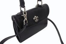 Load image into Gallery viewer, 極美品 CHROME HEARTS クロムハーツ ドッグアダムス BSフレア 2WAYバッグ ダガージップ レザー シルバ−925 ブラック 中古 4b004099