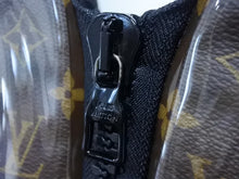 Load image into Gallery viewer, 極美品 LOUIS VUITTON ルイヴィトン インフレーダブルキャンバス モノグラム ベスト 21SS ヴァージル期 希少 ブラウン 中古 4b004109