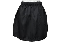 Load image into Gallery viewer, 極美品 PRADA プラダ ナイロン ミニスカート 21H853 サイズ38 フレア ブラック イタリア製 中古 4b004126