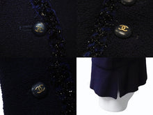 Load image into Gallery viewer, 極美品 CHANEL シャネル ノーカラー ツイードジャケット サイズ40 ココマークボタン ネイビー ヴィンテージ 中古 4b004128