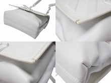 Load image into Gallery viewer, OFF WHITE オフホワイト バインダー クリップ ソフト ショルダーバッグ レザー ホワイト 良品 中古 4b004147
