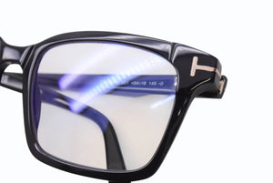 TOM FORD トムフォード サングラス ブラック プラスチック 54□18-145 TF56661-B–001 シルバー金具 美品 中古 4b004150