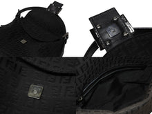Load image into Gallery viewer, FENDI フェンディ ハンドバッグ 8BR004 マンマバケット ブラック キャンバス レザー ズッキーノ柄 ガンメタル金具 美品 中古 4b004166