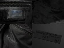Load image into Gallery viewer, FENDI フェンディ ハンドバッグ 8BR004 マンマバケット ブラック キャンバス レザー ズッキーノ柄 ガンメタル金具 美品 中古 4b004166