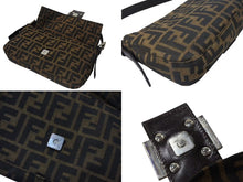 Load image into Gallery viewer, FENDI フェンディ ハンドバッグ マンマバケット ブラウン キャンバス レザー 26424 シルバー金具 美品 中古 4b004167