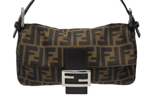 極美品 FENDI フェンディ マンマバケット ワンショルダーバッグ ズッカ柄 キャンバス レザー ブラウン シルバー金具 中古 4b004168