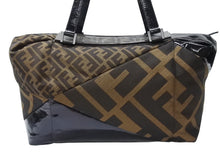 Load image into Gallery viewer, FENDI フェンディ ズッカ柄 ハンドバッグ AO64176 キャンバス エナメル ブラウン ブラックメタル金具 美品 中古 4b004171 正規品