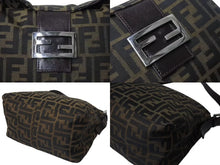 Load image into Gallery viewer, FENDI フェンディ マンマバケット ワンショルダーバッグ 26426 ズッカ柄 キャンバス レザー ブラウン シルバー金具 美品 中古 4b004186