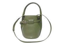 Load image into Gallery viewer, 極美品 CELINE セリーヌ ハンドバッグ ショルダーバッグ 2way ビッグバッグ ナノ バスケット 187243A4T カーキ カーフスキン 中古 4b004210