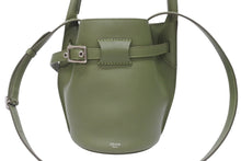 Load image into Gallery viewer, 極美品 CELINE セリーヌ ハンドバッグ ショルダーバッグ 2way ビッグバッグ ナノ バスケット 187243A4T カーキ カーフスキン 中古 4b004210