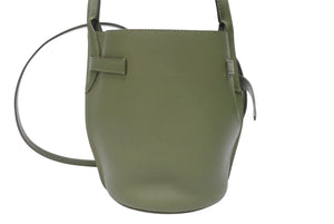 極美品 CELINE セリーヌ ハンドバッグ ショルダーバッグ 2way ビッグバッグ ナノ バスケット 187243A4T カーキ カーフスキン 中古 4b004210