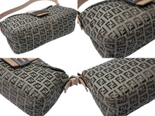 Load image into Gallery viewer, 極美品 FENDI フェンディ ワンショルダーバッグ マンバケット ズッカ柄 8BR009 ベージュ ブラウン シルバー金具 中古 4b004215