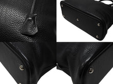 Load image into Gallery viewer, HERMES エルメス BOLIDE ボリード 31 2WAY バッグ トゴ ブラック シルバー金具 ☐I刻印 2005年製 美品 中古 4b004242