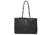 Load image into Gallery viewer, CHANEL シャネル ココマーク マトラッセライン チェーントートバッグ ラージ A91046 23番台 キャビアスキン ブラック ゴールド金具 美品 中古 4b004258