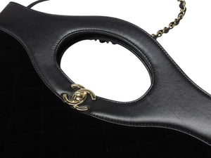 CHANEL シャネル3ココマーク シャネル31 ショルダーバッグ 28番台 ラムスキン ベルベット ブラック ゴールド金具 美品 中古 4b004261