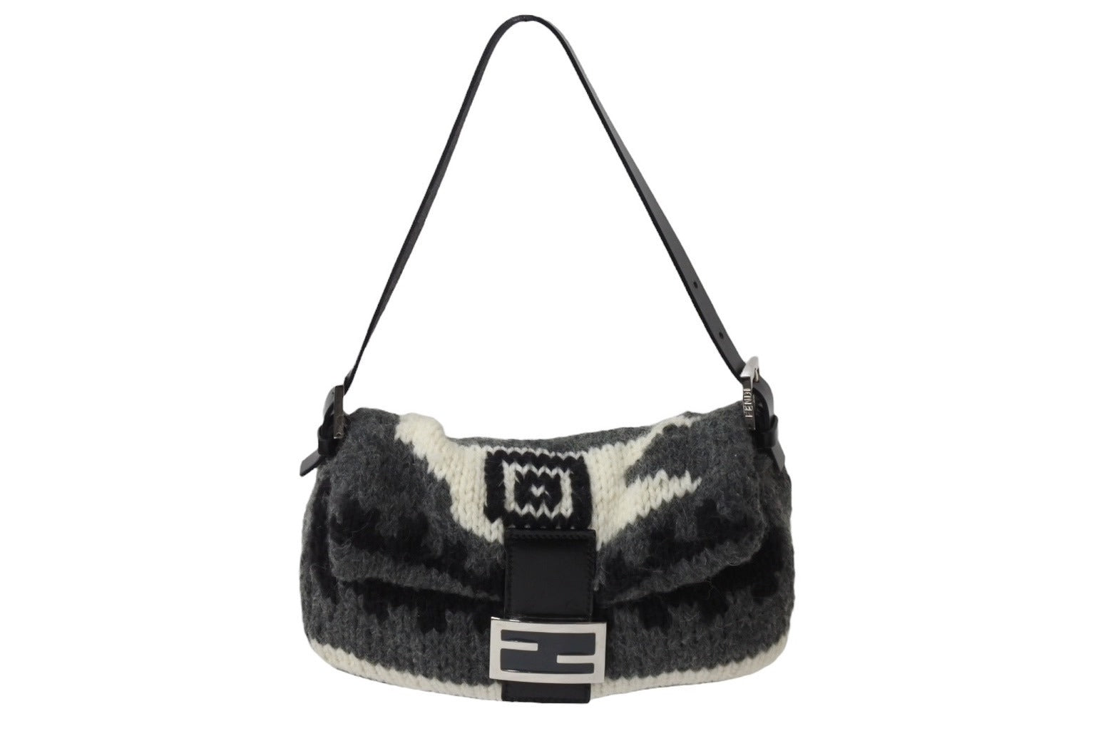 vintage old fendi フェンディ　バングル　ffロゴ クラウン vintage old fendi フェンディ バングル ffロゴ クラウン