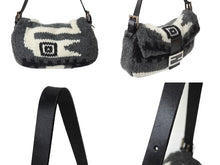Load image into Gallery viewer, 極美品 FENDI フェンディ マンマバケット ウール ワンショルダーバッグ 16160590992 グレー ブラック ホワイト シルバー金具 中古 4b004311