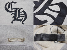 Load image into Gallery viewer, 新品未使用 CHROME HEARTS クロムハーツ 7-11 HOODIE セメタリ―クロスパッチ バックCHロゴ刺繡 プルオーバーパーカー グレー サイズS 中古 4b004314