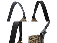 Load image into Gallery viewer, FENDI フェンディ マンマバケット ワンショルダーバッグ ズッカ柄 イタリア製 ベージュ ブラウン ブラックメタル金具 美品 中古 4b004330