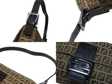 Load image into Gallery viewer, FENDI フェンディ マンマバケット ワンショルダーバッグ ズッカ柄 イタリア製 ベージュ ブラウン ブラックメタル金具 美品 中古 4b004330