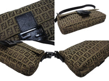 Load image into Gallery viewer, FENDI フェンディ マンマバケット ワンショルダーバッグ ズッカ柄 イタリア製 ベージュ ブラウン ブラックメタル金具 美品 中古 4b004330