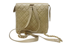 Load image into Gallery viewer, CHANEL シャネル リュック ココマーク マトラッセライン 3番台 1996年 05311 ラムスキン ベージュ ゴールド金具 美品 中古 4b004332
