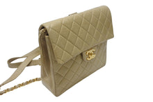 Load image into Gallery viewer, CHANEL シャネル リュック ココマーク マトラッセライン 3番台 1996年 05311 ラムスキン ベージュ ゴールド金具 美品 中古 4b004332