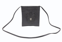 Load image into Gallery viewer, 極美品 CHROME HEARTS クロムハーツ SQUARE POCKET BAG BS FLEUR スクエアポケット ショルダーバッグ BSフレア ブラック 中古 4b004340