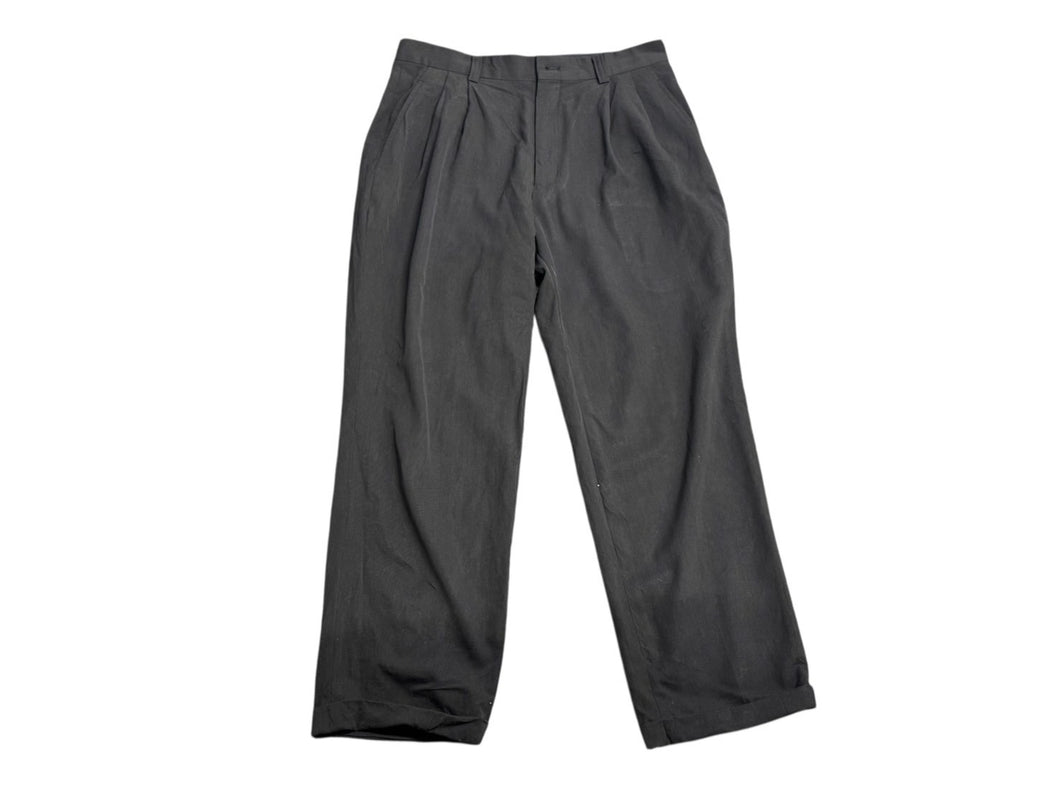 ISSEY MIYAKE イッセイミヤケ 2タック テーパードパンツ ブラック サイズL メンズ 中古 4b004341