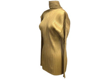 Load image into Gallery viewer, 極美品 ISSEY MIYAKE イッセイミヤケ プリーツハイネックカットソー PLEATS PLEASE プリーツプリーズ ベージュ サイズM 中古 4b004346