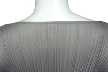 Load image into Gallery viewer, ISSEY MIYAKE イッセイミヤケ プリーツ カットソー IM13JK554 グレー ポリエステル サイズM 美品 中古 4b004349