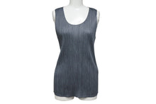 Load image into Gallery viewer, 極美品 ISSEY MIYAKE イッセイミヤケ PLEATS PLEASE プリーツプリーズ タンクトップ ノースリーブ PP04-JK200 サイズ4 グレー 中古 4b004360