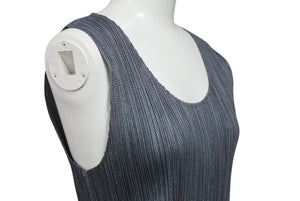 極美品 ISSEY MIYAKE イッセイミヤケ PLEATS PLEASE プリーツプリーズ タンクトップ ノースリーブ PP04-JK200 サイズ4 グレー 中古 4b004360