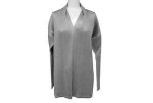 極美品 ISSEY MIYAKE イッセイミヤケ Vネック プリーツ長袖カットソー IM13-FJ025 サイズM グレー 中古 4b004371